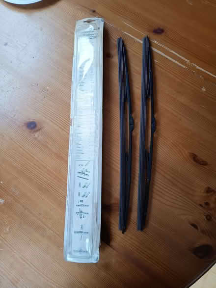 Photo of free Brand new pair of 18 inch wiper blades for classic cars (Brookvale RG21) #1