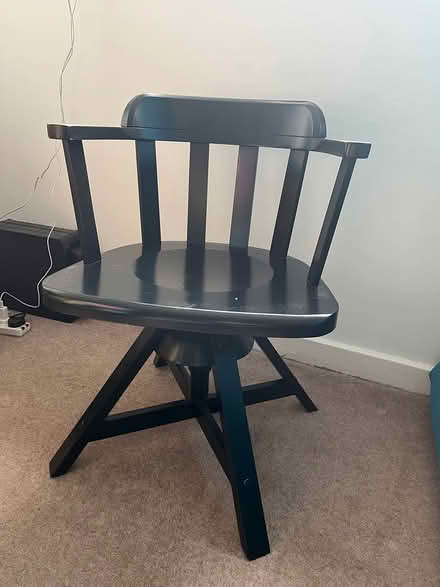 Photo of free Black swivel desk chair (G46 7JQ) #1