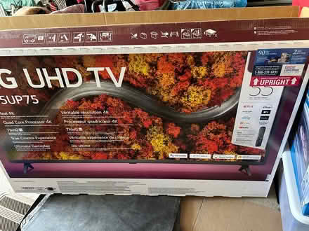 Photo of free Empty tv box (L5L 5P5) #1