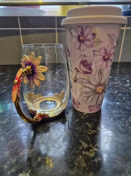 Photo of free Mug and travel coffee mug (Stockwell SW9) #1