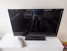 Photo of free Panasonic 32" TV (Leicester LE1) #1