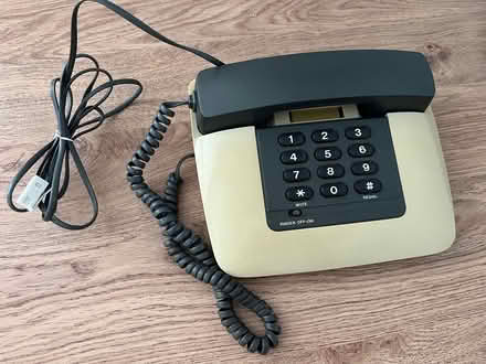 Photo of free Analogue telephone - Medium buttons (Denvilles, near Havant) #1