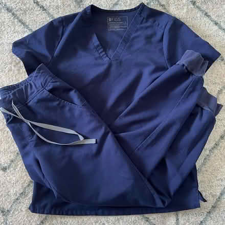 Photo of Navy Blue Scrubs (Manhattan) #1