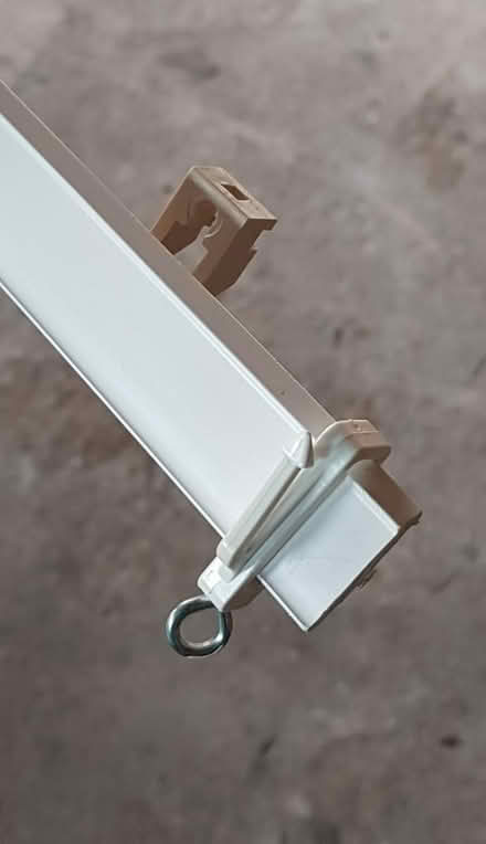 Photo of free Length of Curtain Track 275cm (Euxton PR7) #3