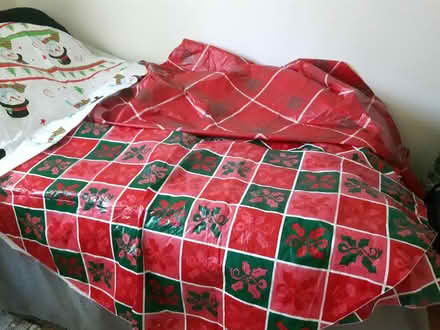 Photo of free Christmas table cloths (near Britannia Plaza) #1