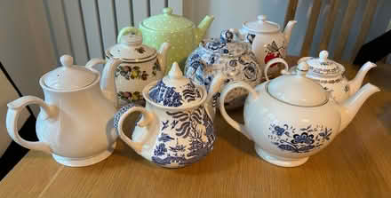 Photo of free 8 teapots - various (Yarnton OX5) #2