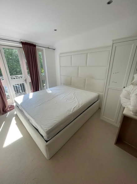 Photo of free King size bed (Putney SW15 6RT) #1
