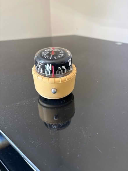Photo of free Old compass for an old car (The Hythe CM9) #1