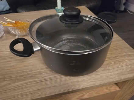 Photo of free Pots / pans (Stalybridge, SK15) #2