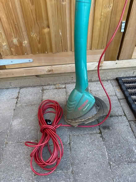 Photo of free Bosch Easytrim Strimmer (WGC) #2