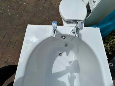 Photo of free White bathroom suite (Taunton) #3