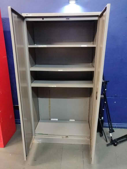 Photo of free Metal storage cabinet (New Barnet EN4) #2