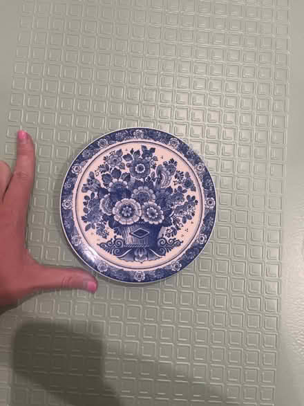 Photo of free Small blue decorative plate (Tooting SW17) #1