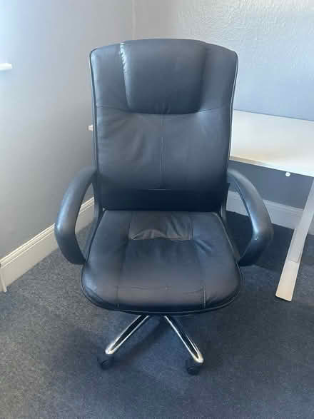 Photo of free 3 office chairs (Crosspool) #2