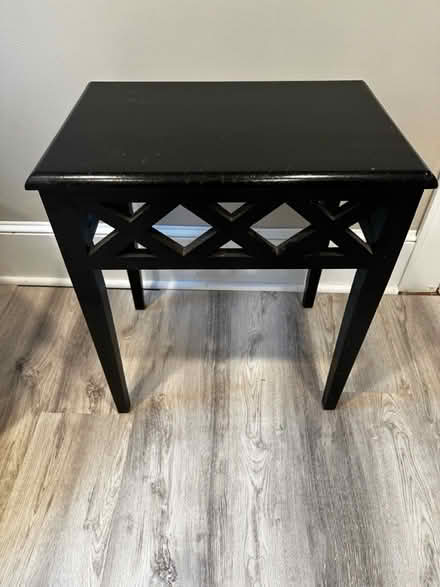 Photo of free End Table (Near Stratford Home Depot) #1