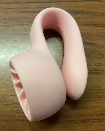 Photo of free nail polish holder (midtwn) #1