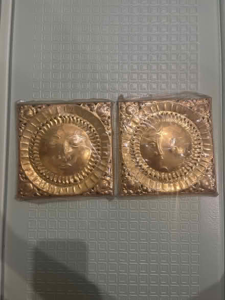 Photo of free Gold coloured metal ornaments (Tooting SW17) #1