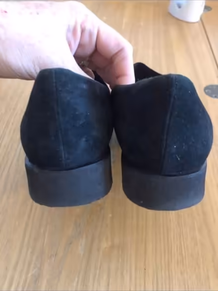 Photo of free Slip on shoes 👞 (Cheshunt En8) #3