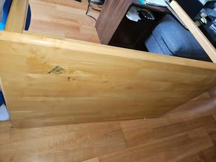 Photo of free Table (Yonge & Bloor) #2