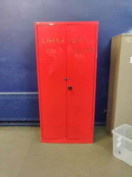 Photo of free Metal storage cabinet (New Barnet EN4) #1