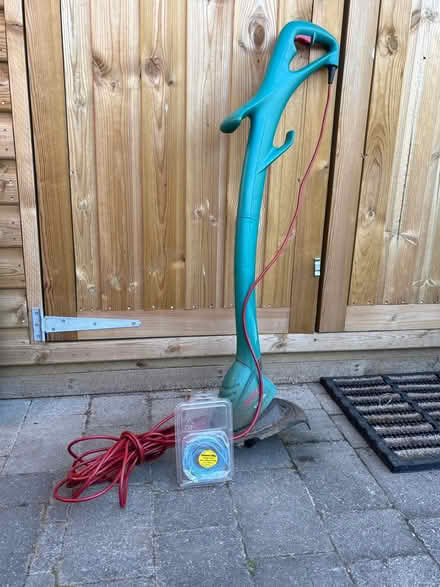 Photo of free Bosch Easytrim Strimmer (WGC) #1