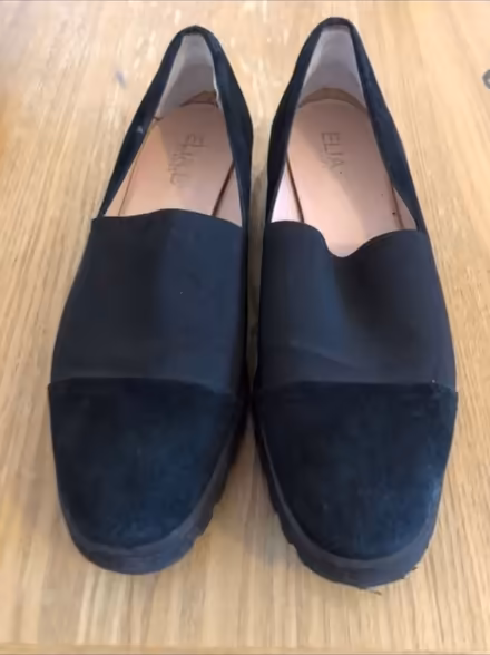 Photo of free Slip on shoes 👞 (Cheshunt En8) #1