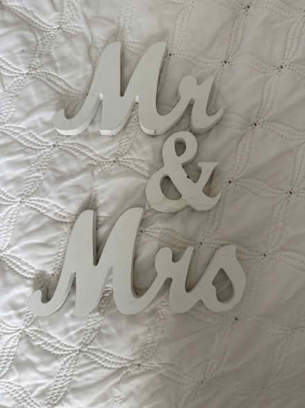 Photo of free Mr&Mrs wooden letter (WD18) #1