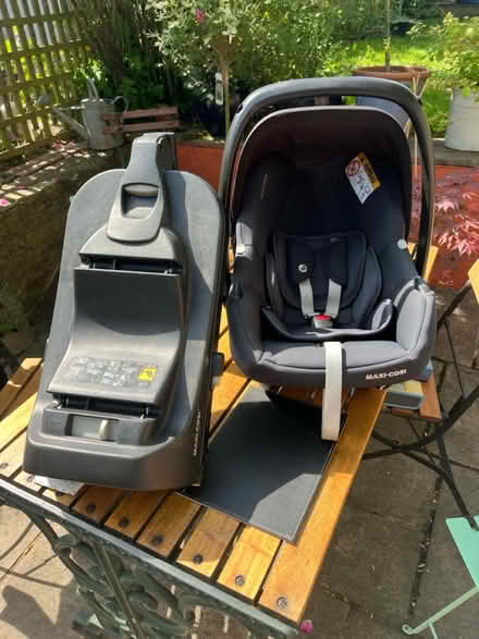 Photo of free Maxi -Cosi Infants Car Seat (Hereford St, Presteigne) #4