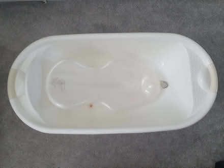 Photo of free Baby Bath (Waddon CR0) #2