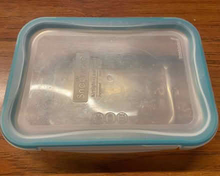 Photo of free glass dish w/ lid (midtwn) #1