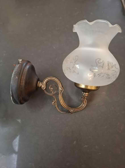 Photo of free 2x traditional style wall lamps (BA2) #1