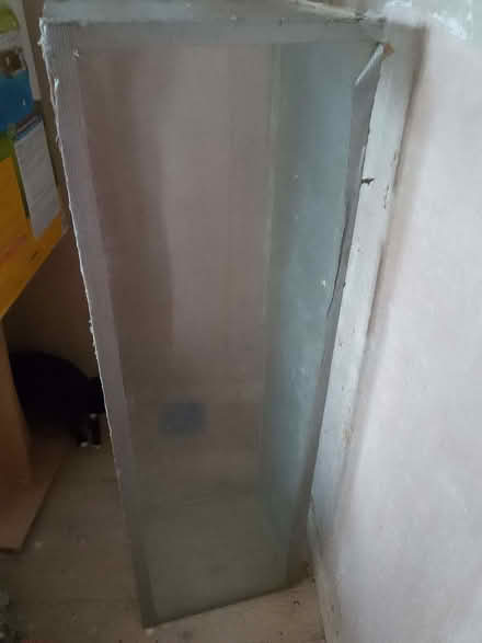 Photo of free 4 Ft Fish Tank (clayhill CH64) #3