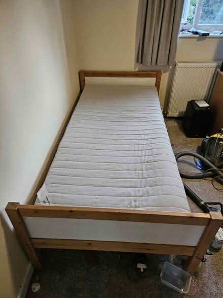 Photo of free Single bed, mattress and topper (Maidenhead SL6) #3