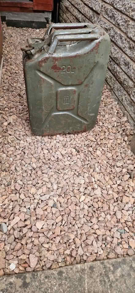 Photo of free Jerrycan (Dunfermline KY12) #1