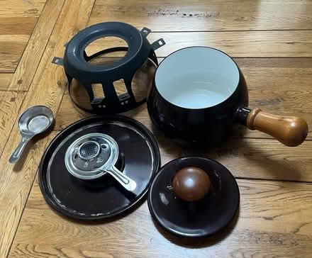 Photo of free Fondue Set (Bracknell RG12) #3