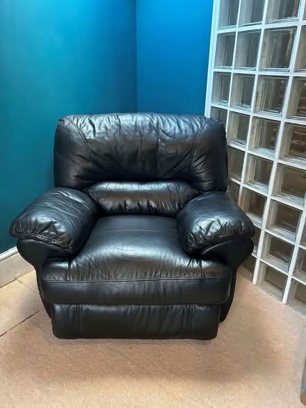 Photo of free 2 x 1 chairs & 1 x 2 seater sofa (Harmer Hill SY4) #2