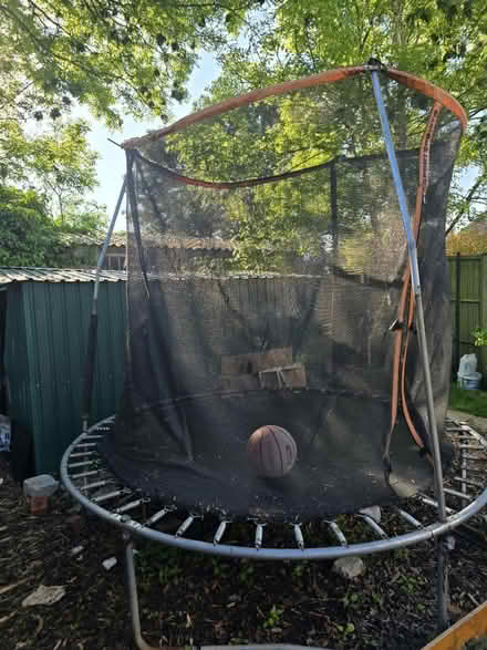 Photo of free Trampoline (Cheshunt EN8) #1