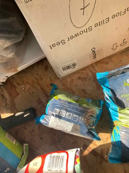 Photo of free Tiling adhesive and grout (Wallington SM6) #4