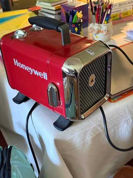 Photo of free Electric heater (Saint John’s wood NW8) #1