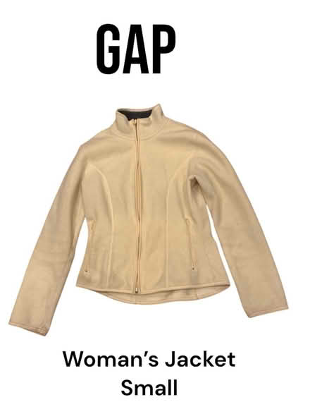 Photo of free Gap Woman’s Jacket (Brooklyn Storage) #1