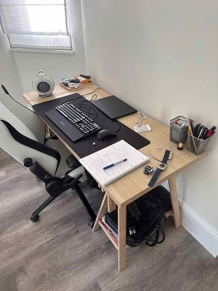 Photo of free Desk (SW1) #2