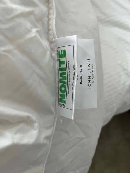 Photo of free Double Duvet and cover (Canary Wharf) #2