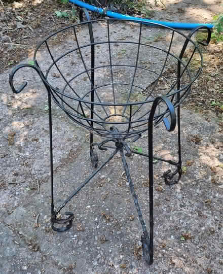 Photo of free Plant basket (Rosehill) #1