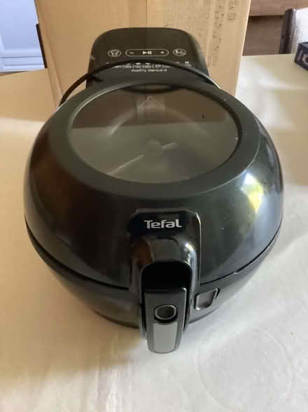 Photo of free Tefal Actifry Genius Air Fryer (not working) (Beaconsfield HP9) #1
