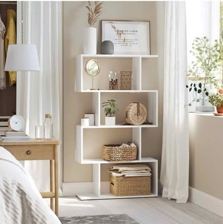 Photo of free Bookcase / shelving separator (NW7) #3