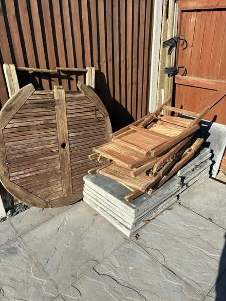 Photo of free Garden table and chairs (Old town SG1) #1