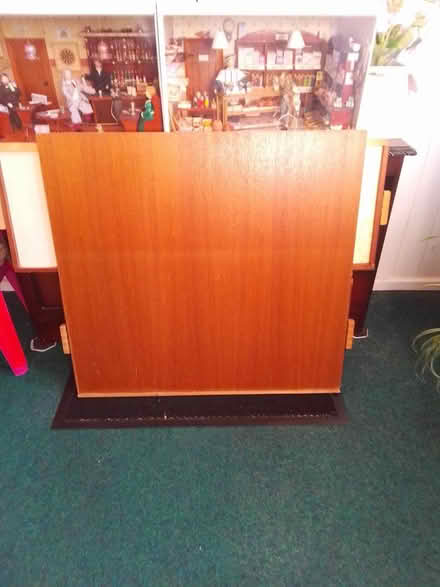 Photo of free Jigsaw puzzle table top (Killamarsh S21) #1