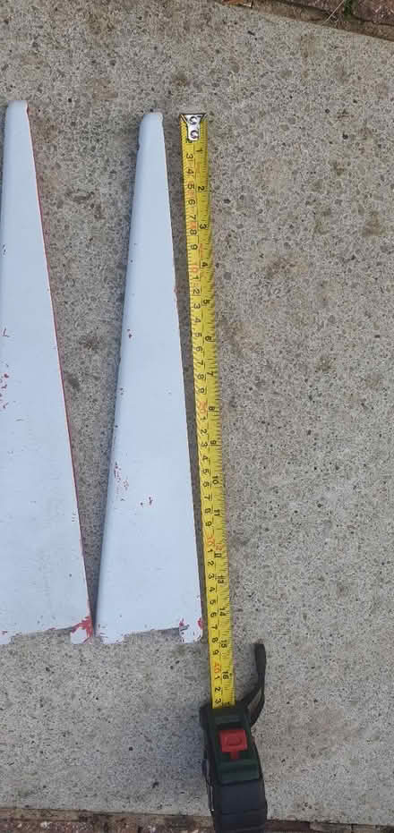 Photo of free Large metal bracket (GU21) #2