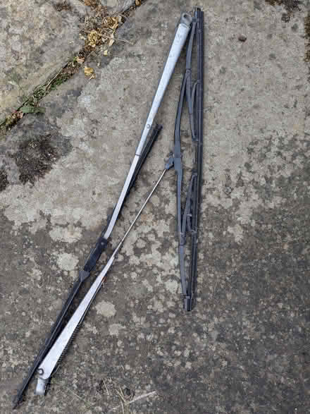 Photo of free Windscreen wipers (AB24) #2