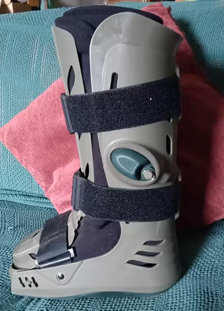 Photo of free Medical boot, for fractured ankle (Magnolia 98199) #3